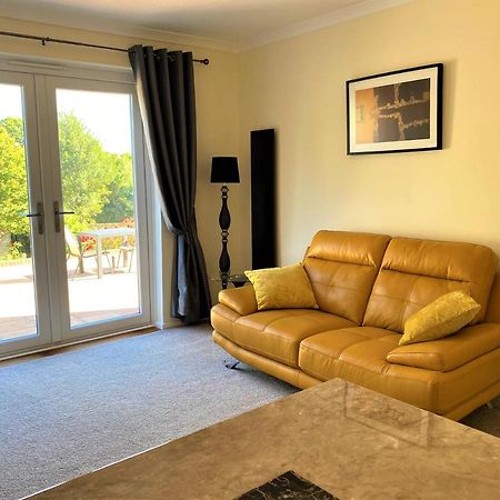 Luxury Suntrap In Private Complex St Leonards Apartamento Newport Beach Exterior foto